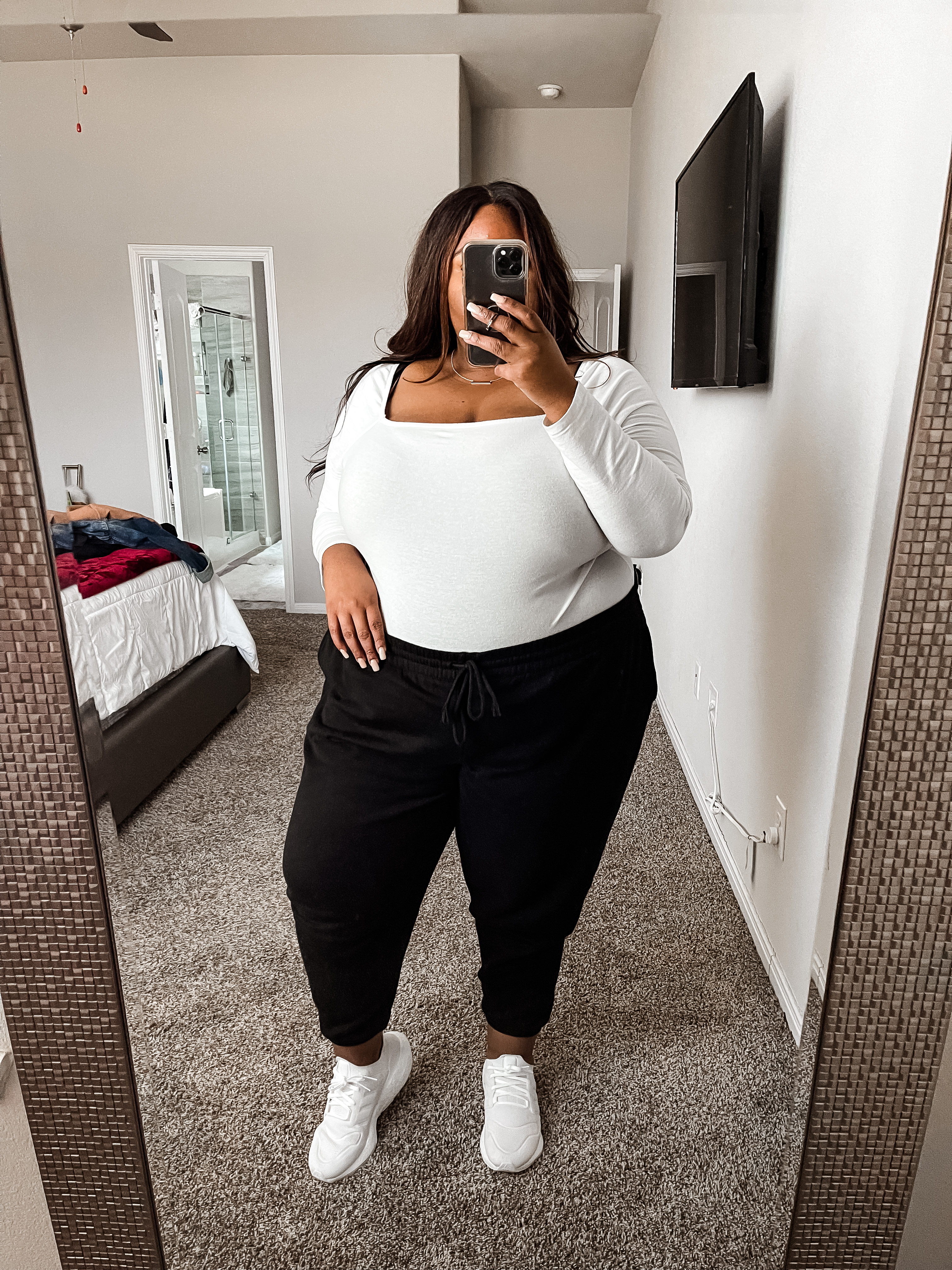 6 Affordable & Flattering Plus Size Outfits February Recap - From