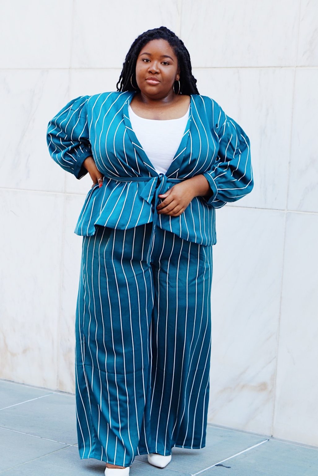 17 Plus Size Outfits for Work - From Head To Curve
